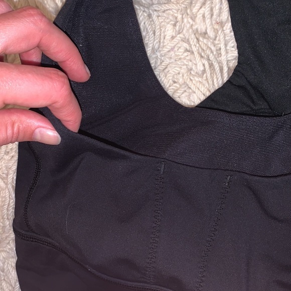 LULULEMON ‘stuff me’ sports bra - Picture 2 of 4